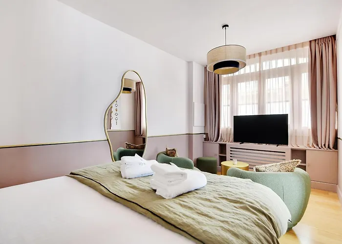 Pick A Flat's In Place Vendôme - Rue Duphot